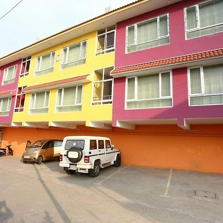 Mmr Holiday Inn Ooty Eksteriør bilde
